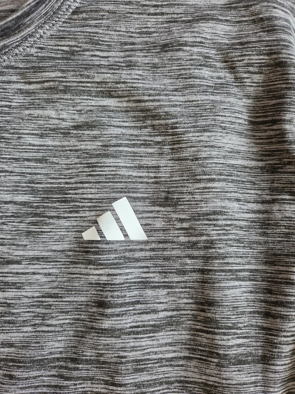 Adidas Men’s Grey Heather Short Sleeve Athletic Tee Mens Size Small